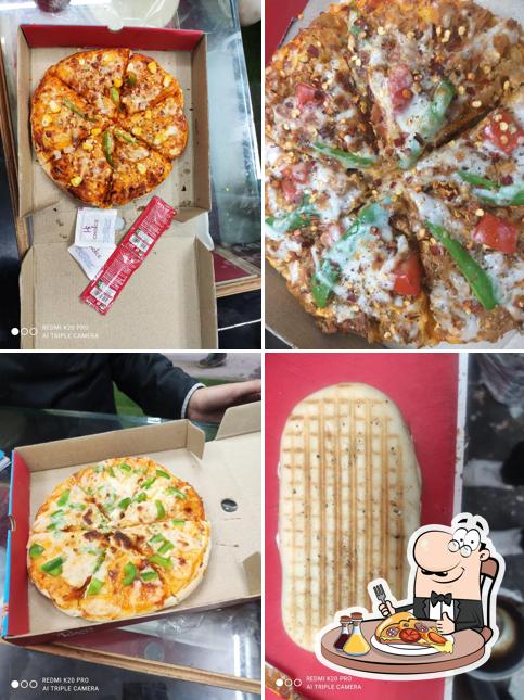 Get pizza at Zayka Diet Hub