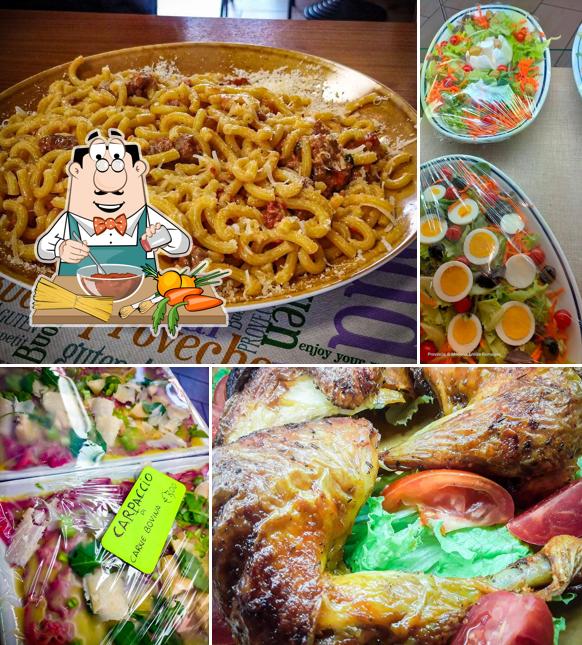 Spaghetti alla bolognese al Bar Autolinee Spaghetti alla bolognese al Bar Autolinee