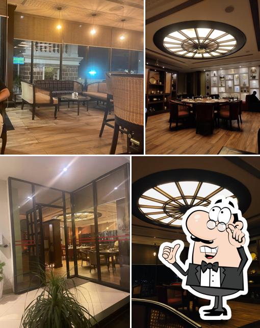 Check out how 1909 Crown of Bhopal looks inside