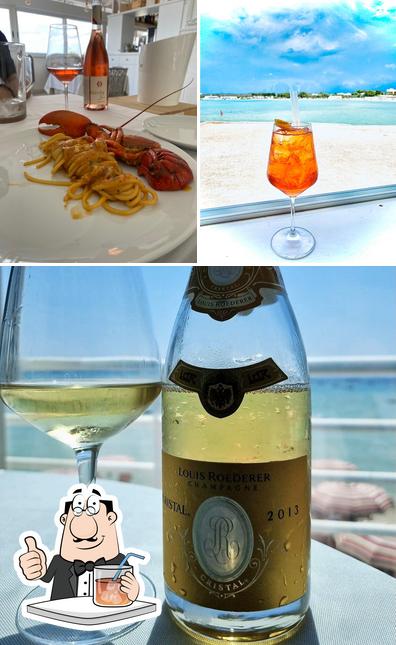 Prenditi un drink dal menu