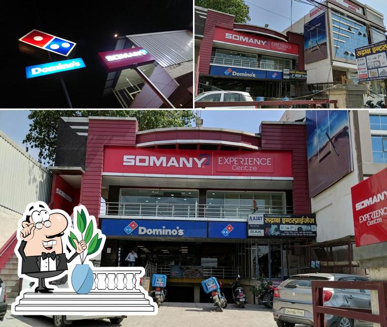 Check out how Domino's Pizza Niranjanpur, Dehradun looks outside