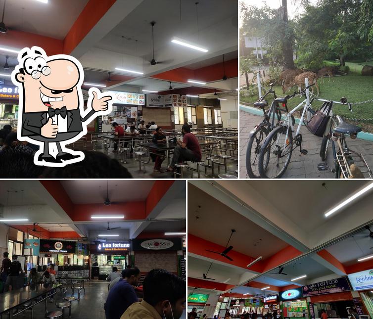 Here's a picture of Food Court