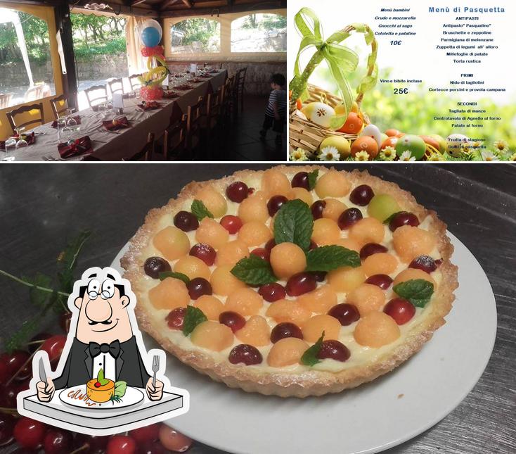 Questa è la immagine che presenta la cibo e tavolo da pranzo di Agriturismo Il Barile