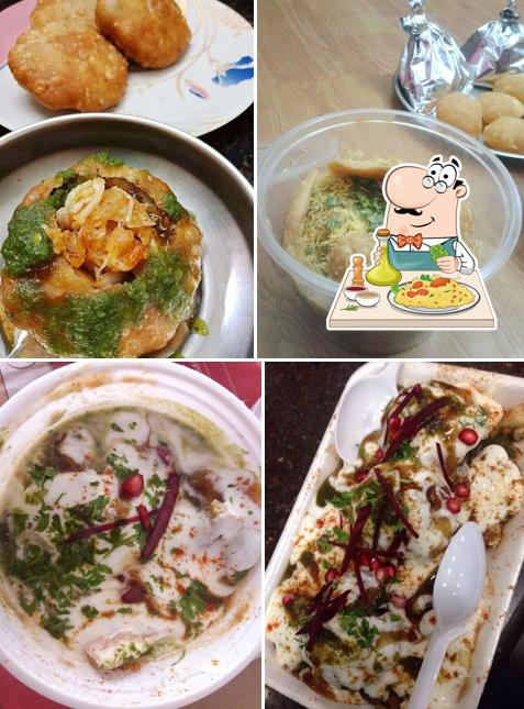 Food at Amritsari Chaat