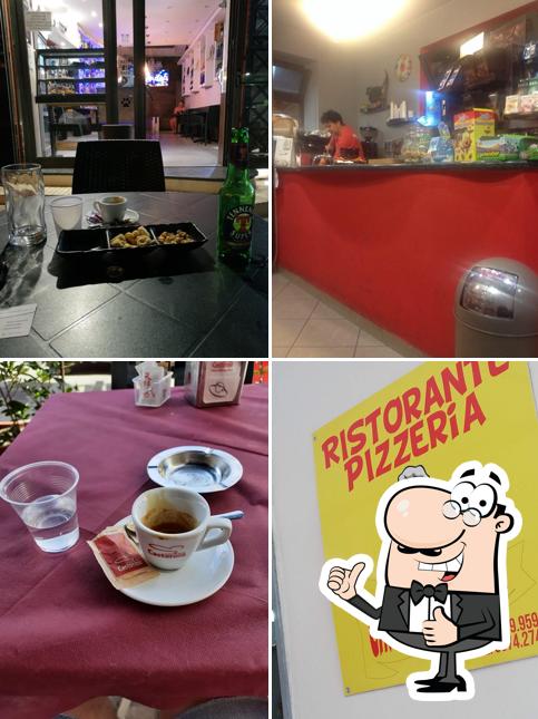 Guarda questa foto di Bar Rio