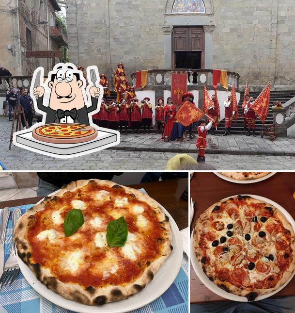 Prova una pizza a Pizzeria In Cima di Piazza