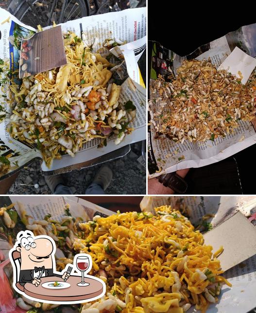 Food at Jhatka Bhel