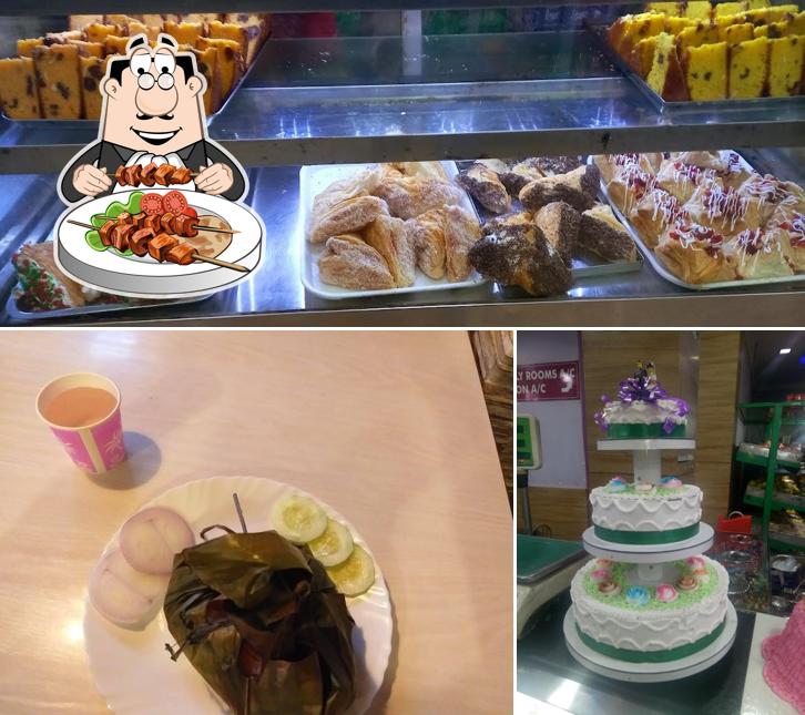 Food at Royal Sweet Bakes & Restaurant, Anchalummoodu