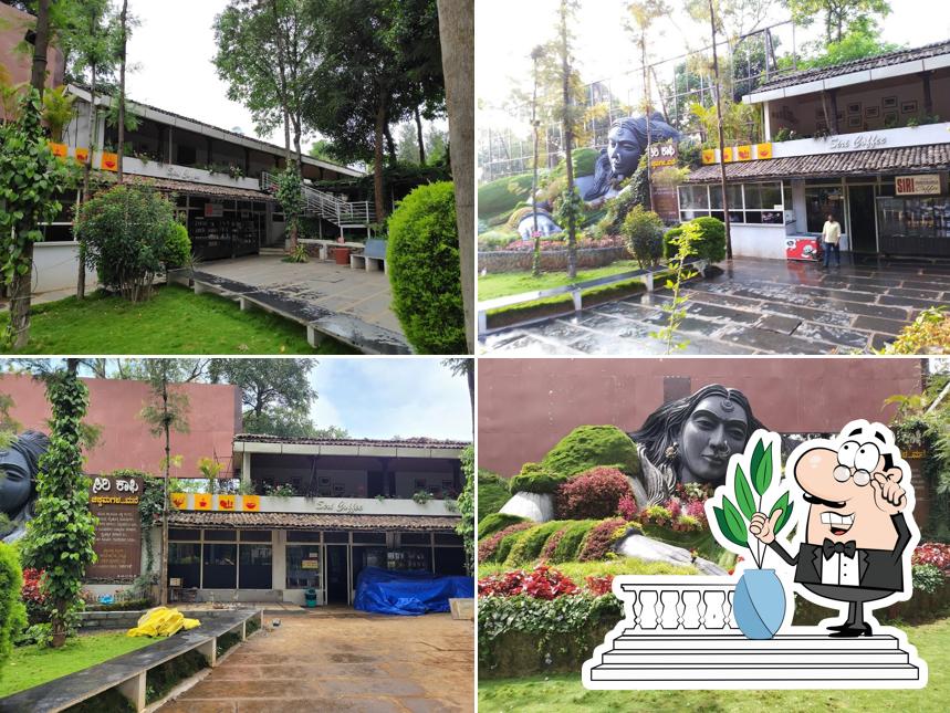 You can get some fresh air at the outside area of Siri Coffee Bar & Khushi Homestay,Chikmagaluru