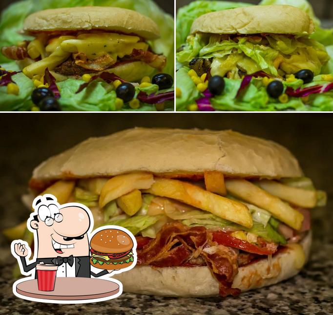 Prova un hamburger a Pizzerie Paniniteca La Piazzetta