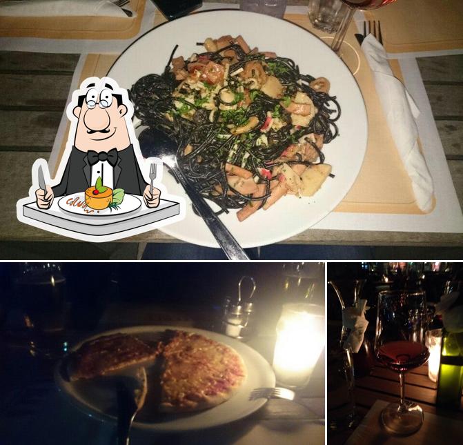 La foto di cibo e vino da Ljubljanski dvor