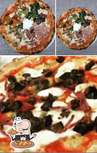 Scegli una pizza a JuanCarlos Ristopub Pizzeria