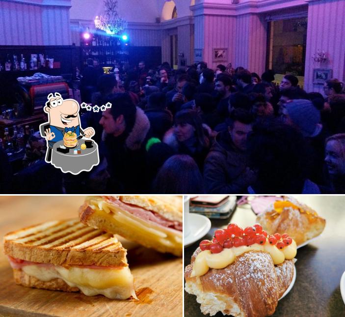 Tra le varie cose da Caffè Garibaldi si possono trovare la cibo e interni