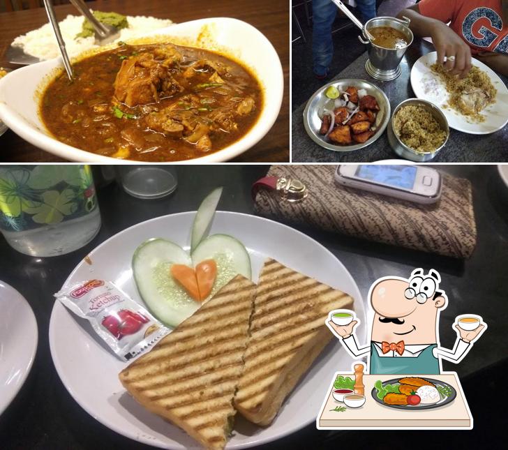 Food at HMR BIRIYANI HUT RAMANATHARUM