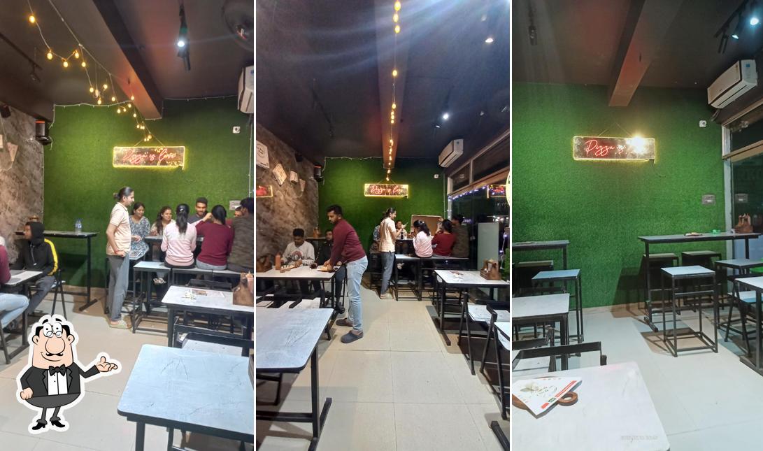 Check out how La Pino'z Pizza, Sec-4, Bokaro Steel City Jharkhand looks inside