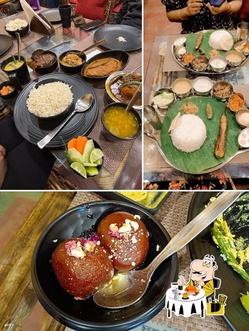 Food at Thakumar Jhuli