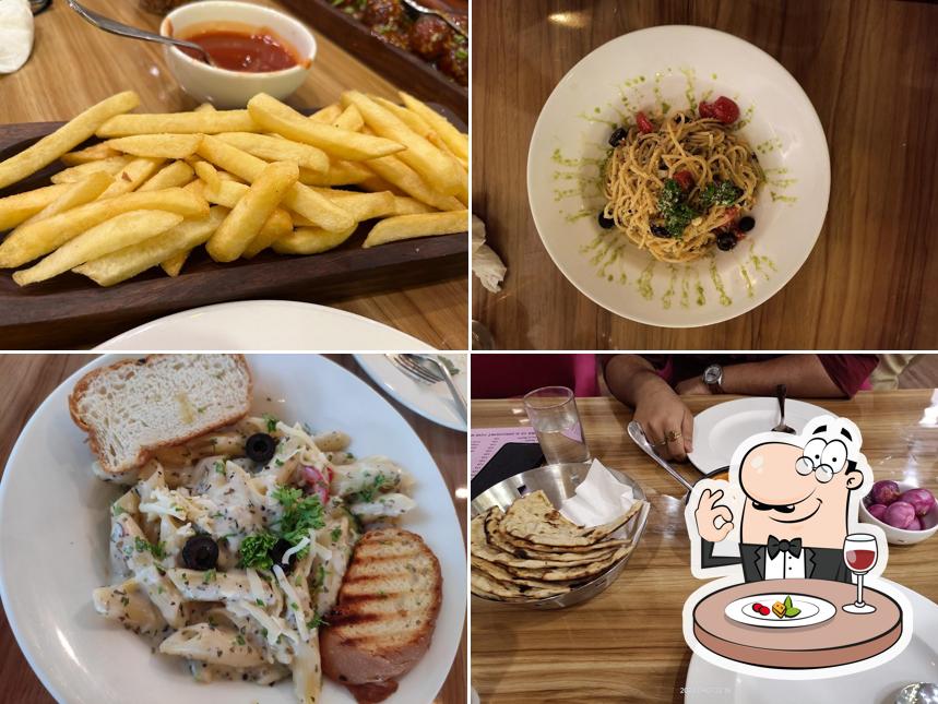 Meals at Aroma