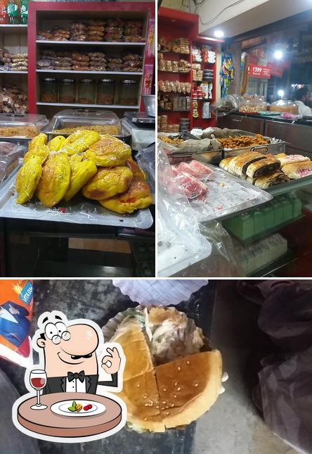 Food at Meenatchi Bakery