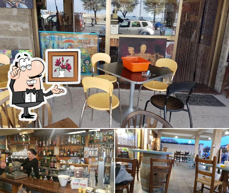 Siediti a un tavolo di Bar "La Terrazza Mascagni"