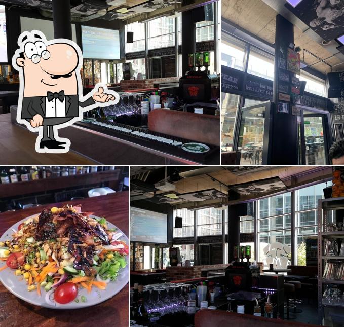 Dai un'occhiata agli interni di Bulldog Bar