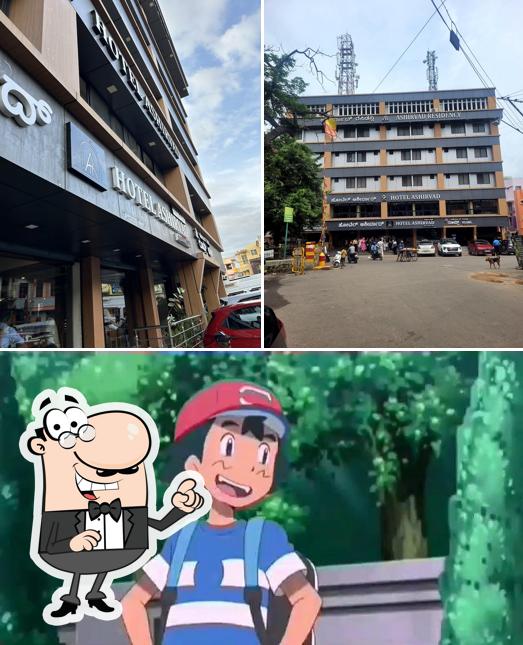 The exterior of Hotel Ashirvadh