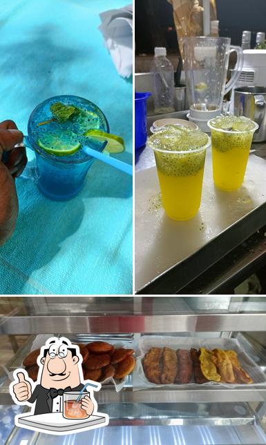 The photo of drink and food at Karikku Cafe