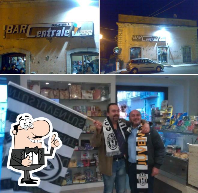Ecco una foto di BAR Centrale