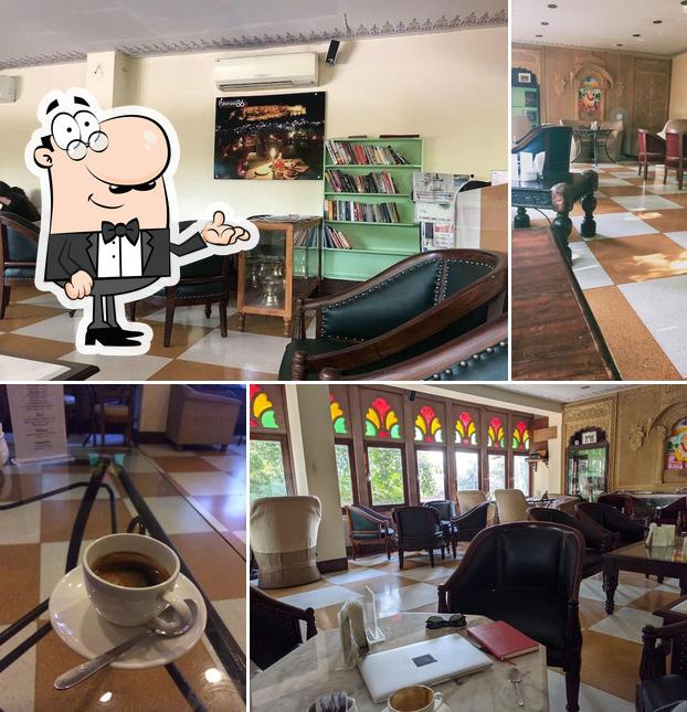 Café Sheesh Mahal
