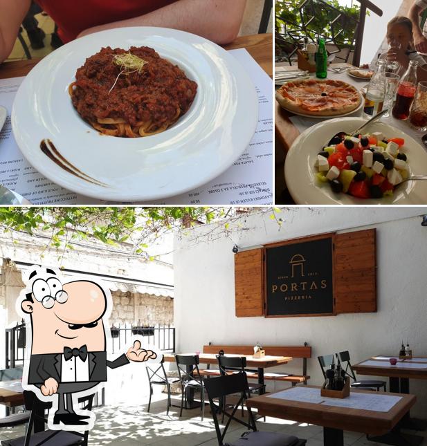 Gli interni di Pizzeria Portas