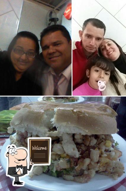Look at the picture of Lanches Do Ciro