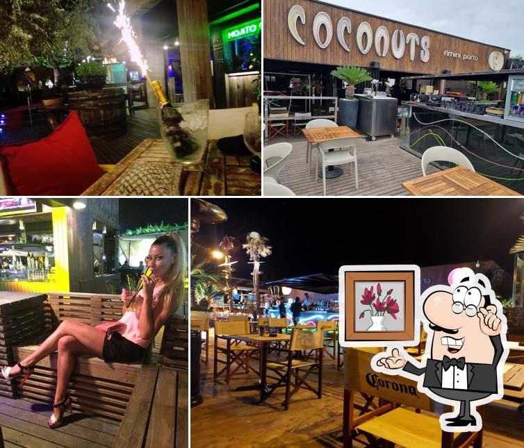 Siediti a un tavolo di Coconuts