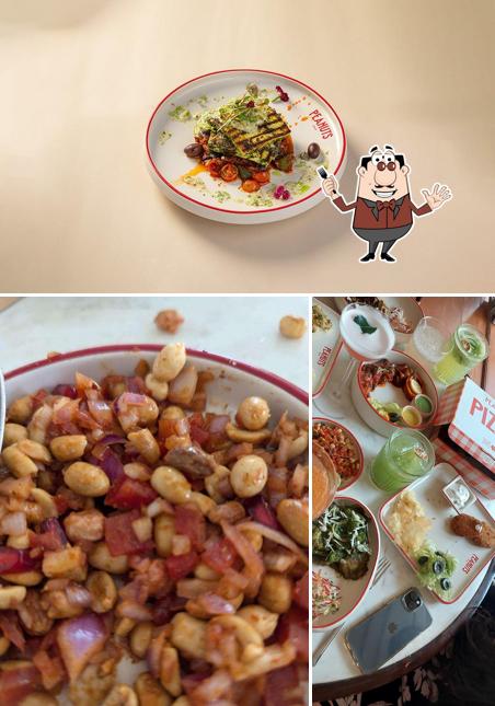 Food at Peanuts Bar