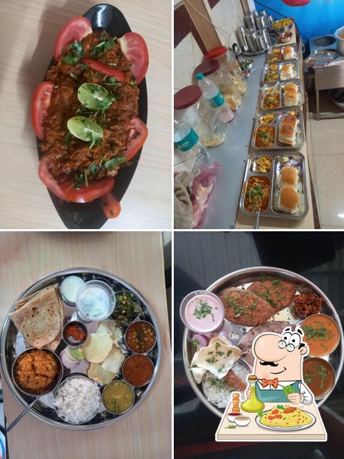 Food at MAULI POLI BHAJI KENDRA