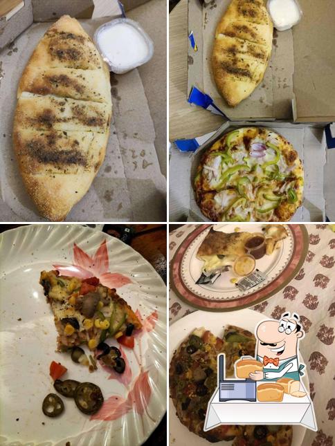 Garlic bread at The Pizza Story