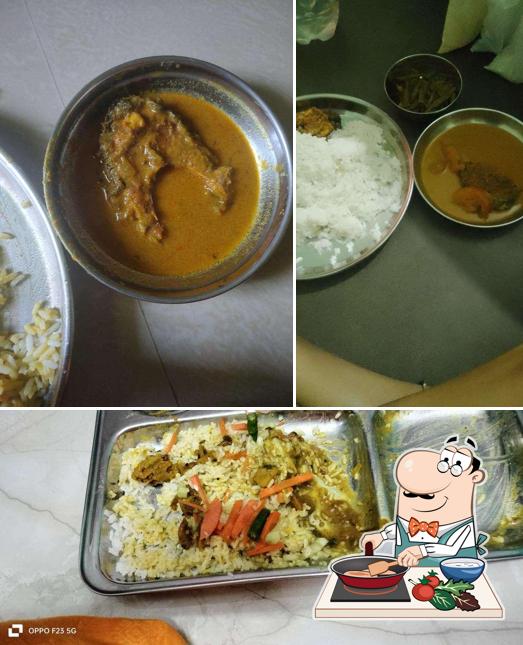 Chicken curry at Sai Chandan Restaurant