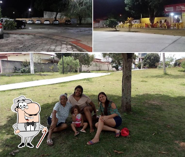 Desfrute da vista do exterior Glória Lanches