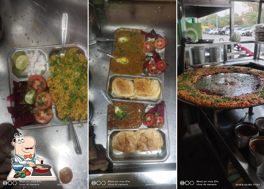 Chicken curry at Shreenath Pav Bhaji