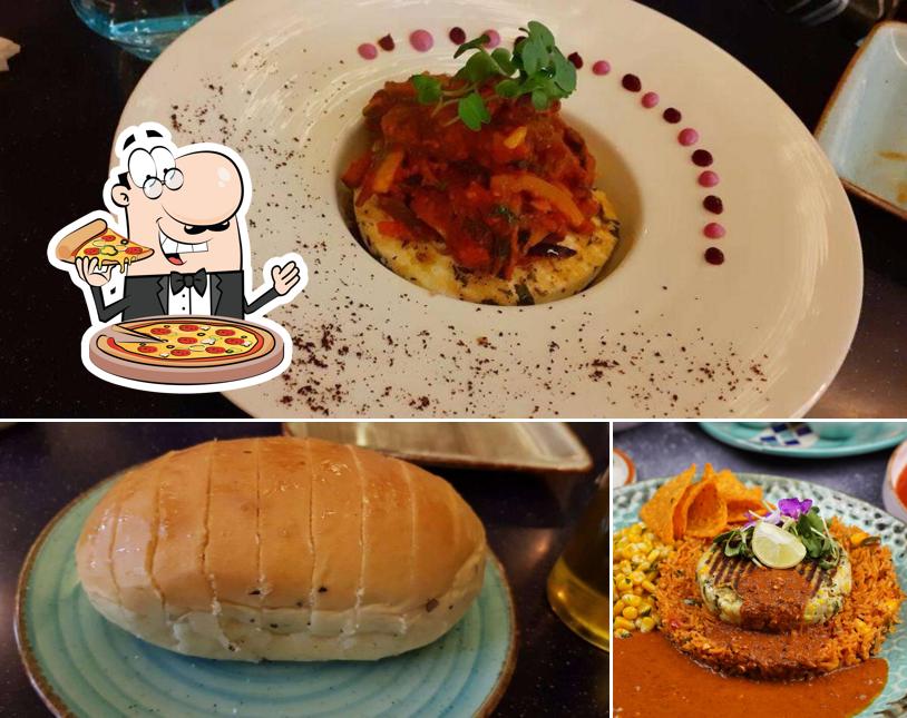 At MiniyaTurk, you can enjoy pizza
