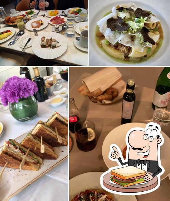 Ordina un panino a ZELO