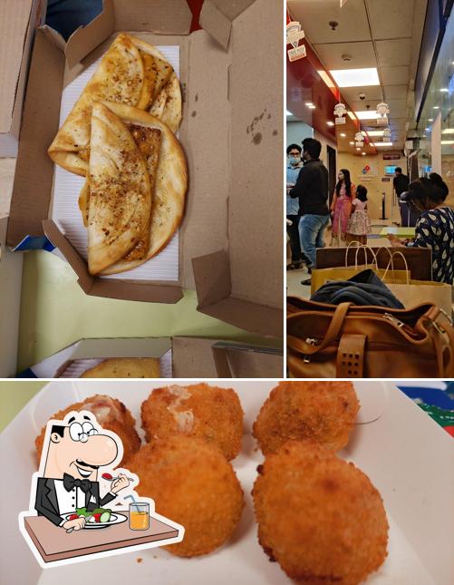 The image of Domino's Pizza Belur, Howrah’s food and interior