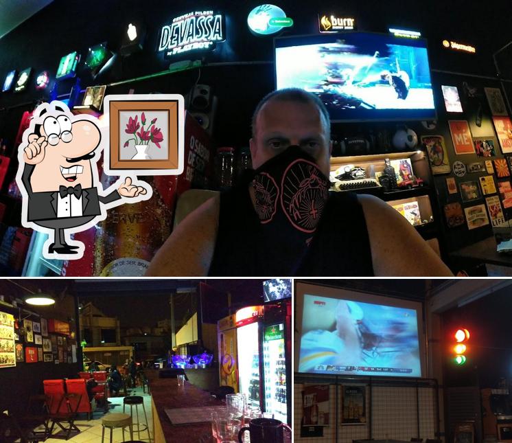 Veja imagens do interior do Ferro Velho Bar