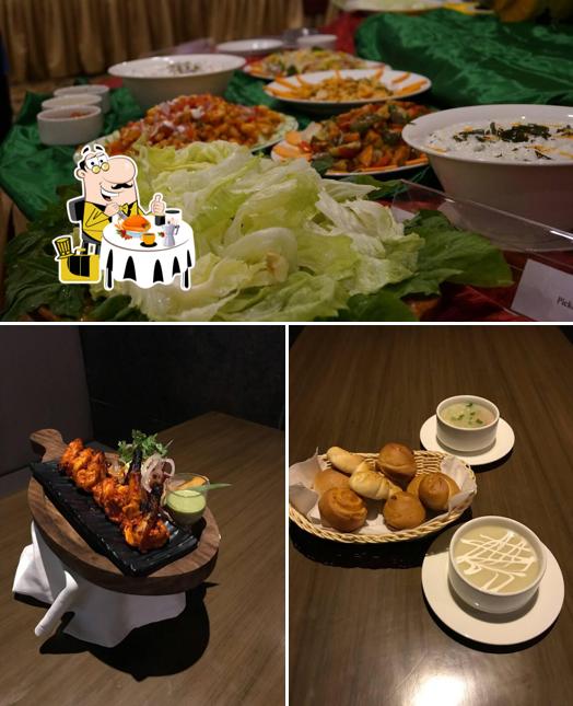 Meals at Flavours by V7 Hotel