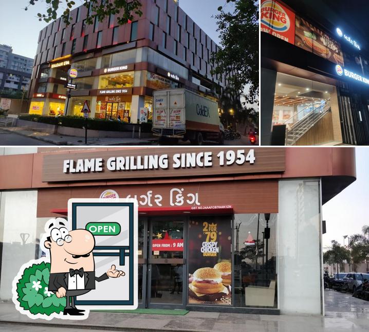 The exterior of Burger King
