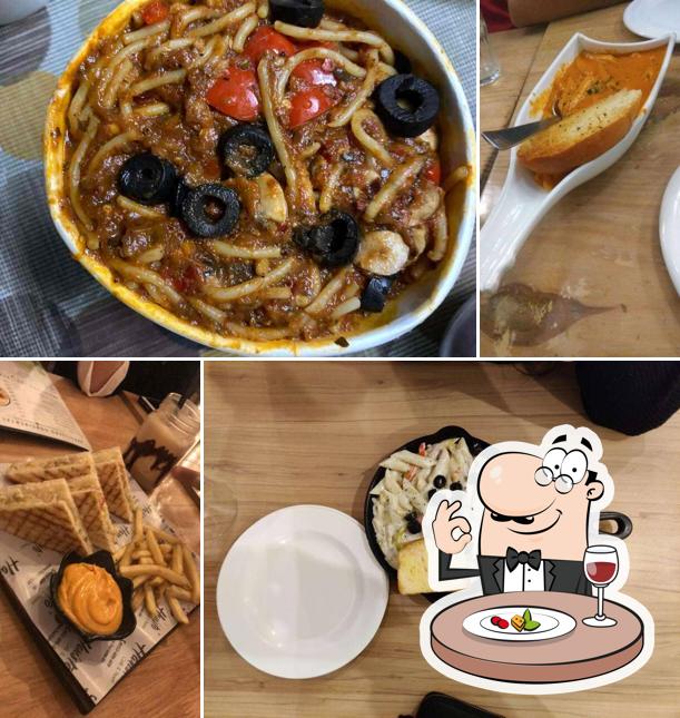 Meals at Haristo Pizzeria