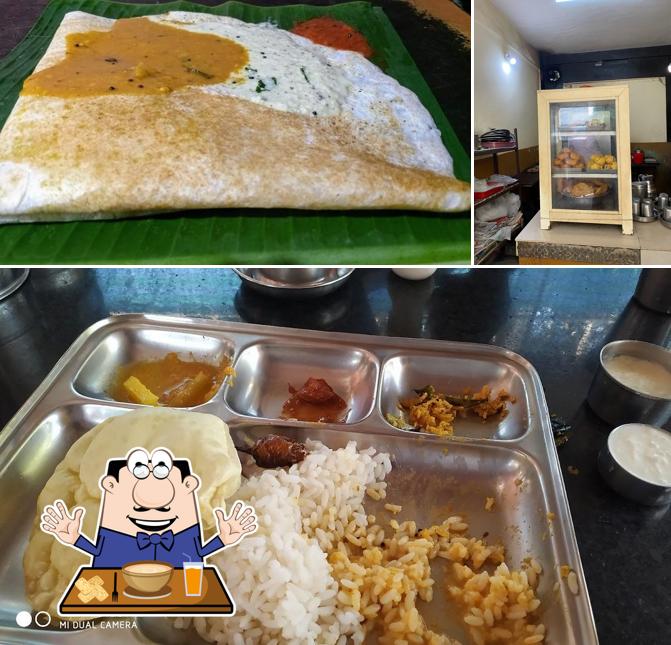 Food at Shenoy's Fast Food