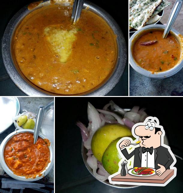 Food at Veerji Ka Dhaba