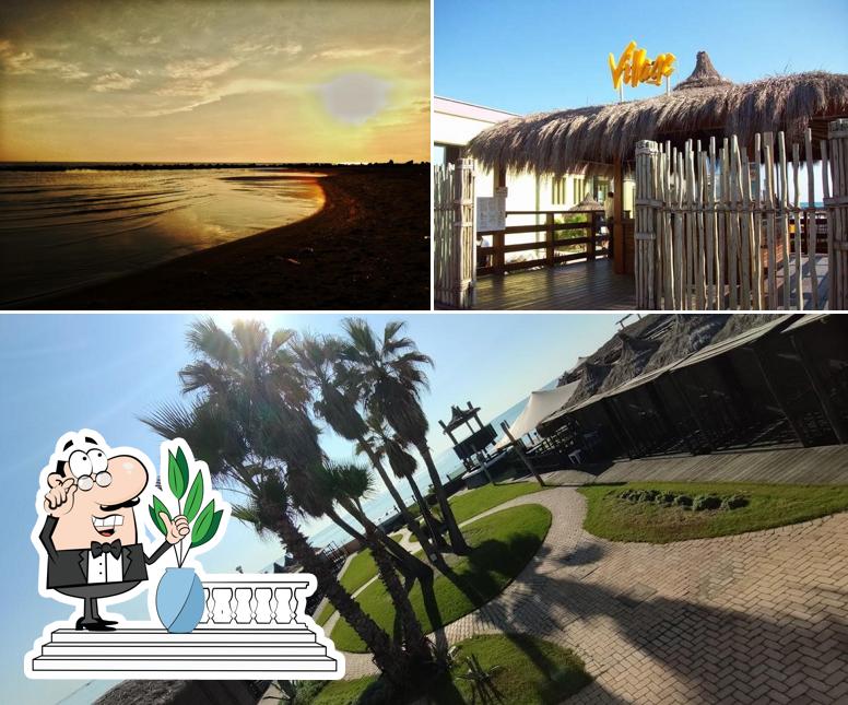 Goditi la vista dagli esterni di T Village Ostia