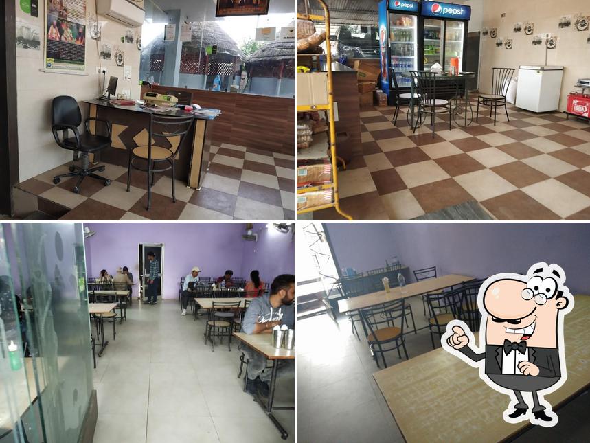 Check out how Akam Dhaba looks inside