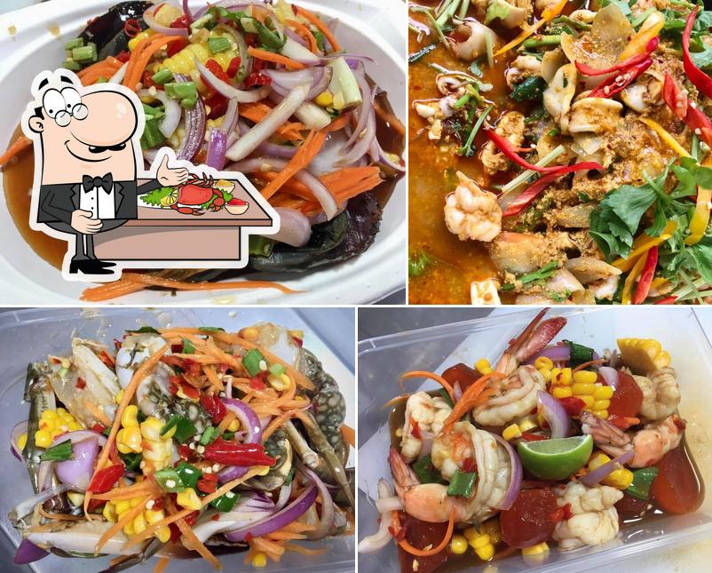 Get seafood at Missyum&Missgaeng