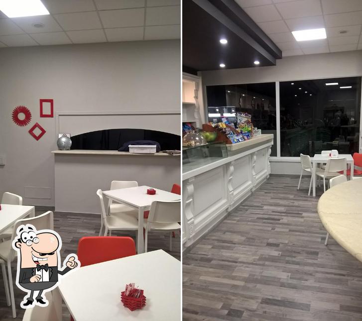 Siediti a un tavolo di Bar GRAN CAFÈ